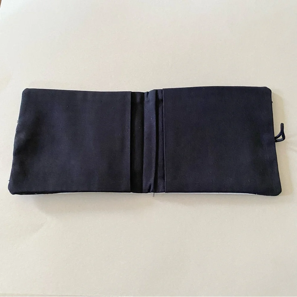 Tribal Abstract Black and White Material Wallet